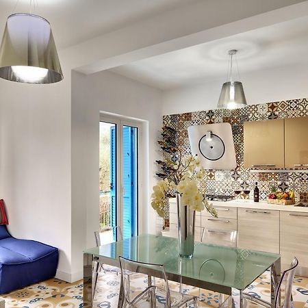 Caruso 2 By Villasandco Rentalsorrento Szoba fotó