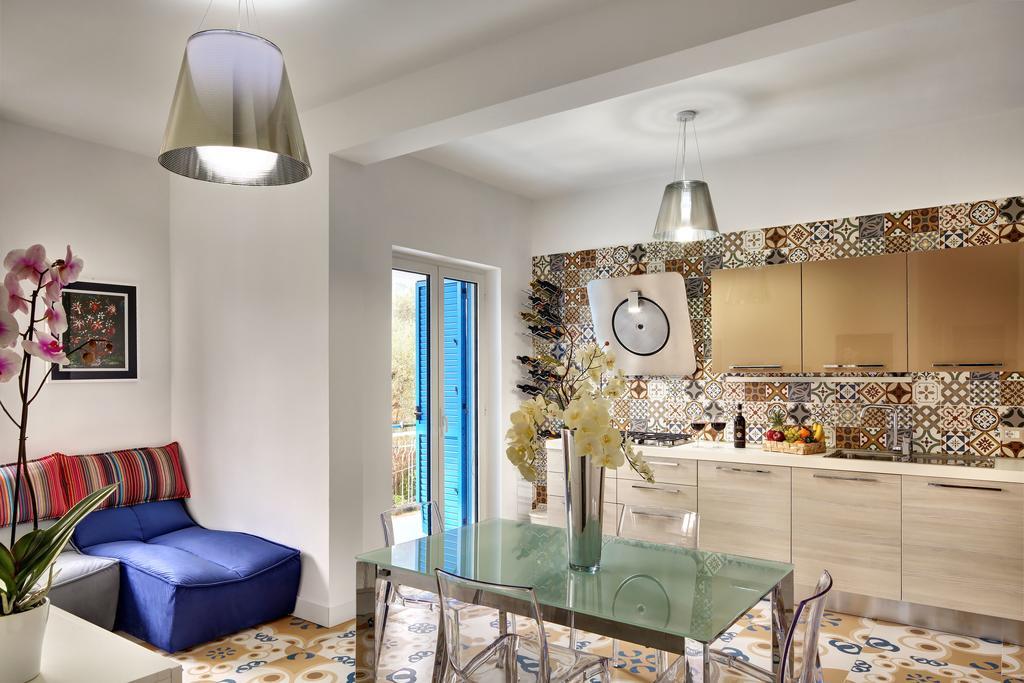 Caruso 2 By Villasandco Rentalsorrento Szoba fotó