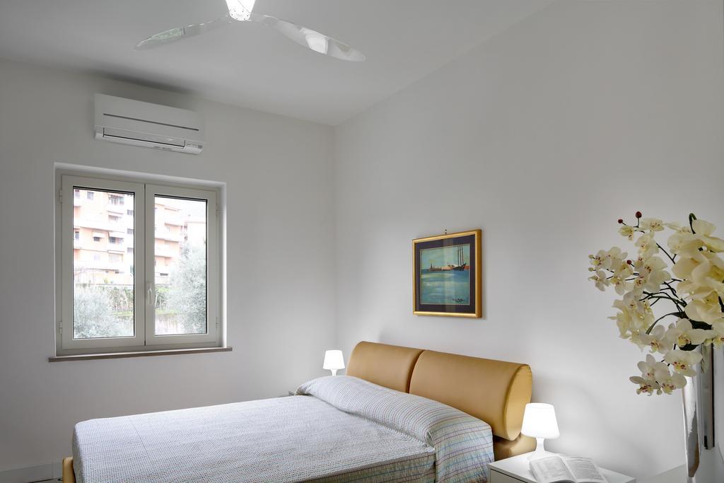 Caruso 2 - Sorrento Apartman Szoba fotó